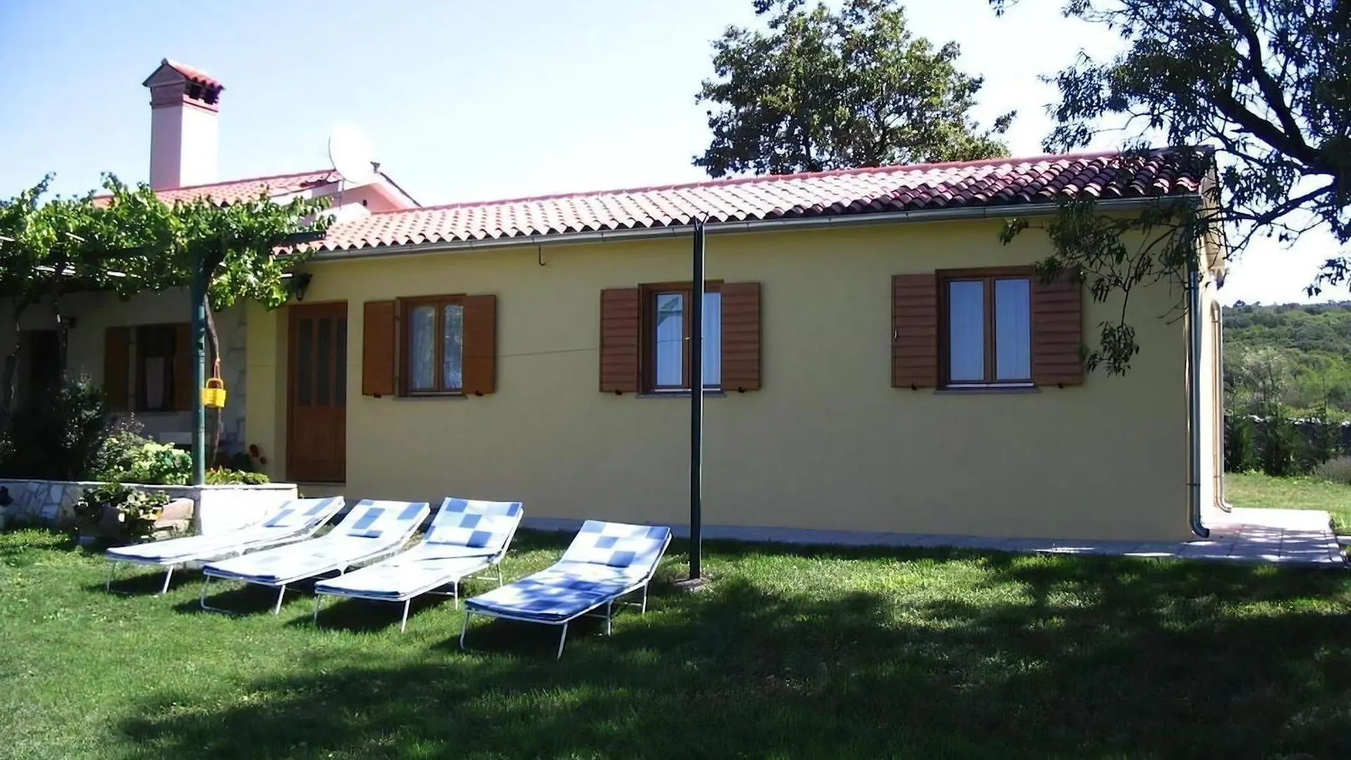בית נופש Raša Charmantes Ferienhaus In Bartici Mit Terrasse